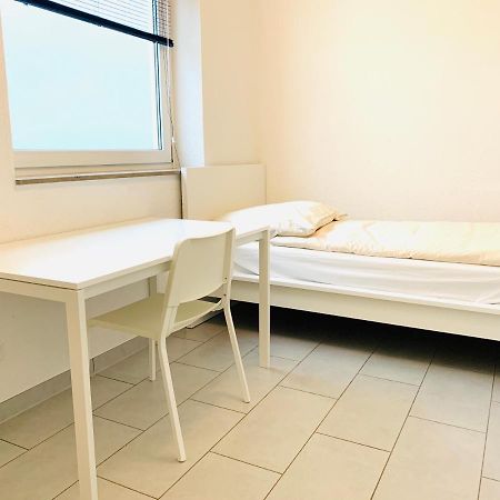 Gemutliches Zimmer 20 Min Vom Frankfurt Hbf 3 ランゲン エクステリア 写真